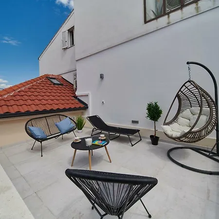 Baronessa Apartment