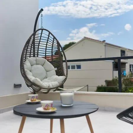 Baronessa Lägenhet *