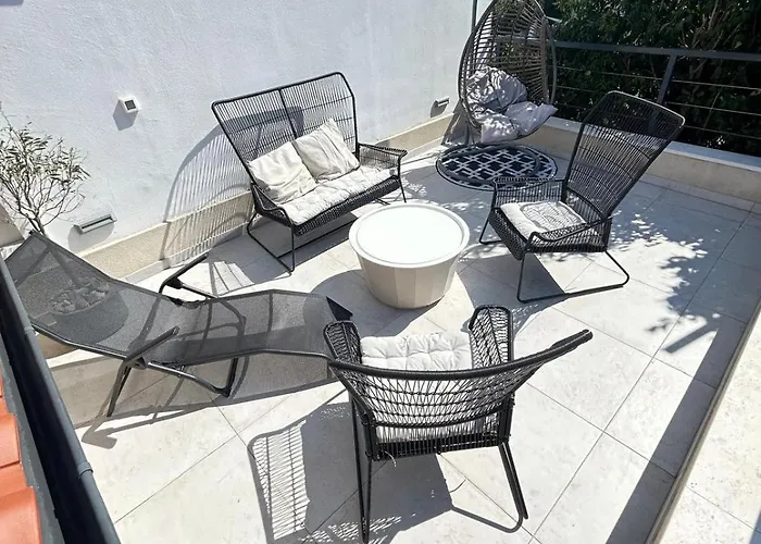 Baronessa شقة زادار